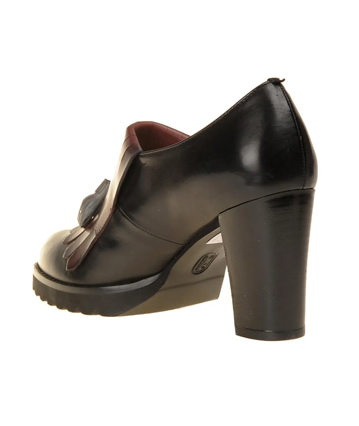 mocassino_calpierre_con_t_2.webp Mocassino Calpierre con tacco e frangia con nappine Donna