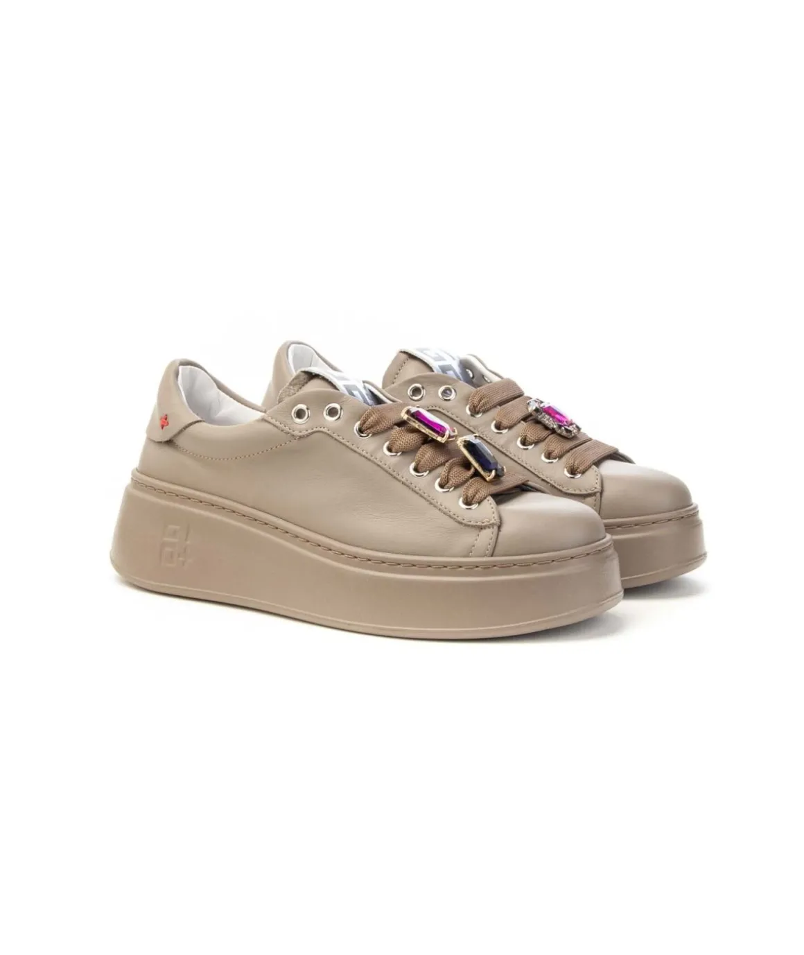 sneakers_gio_pia_a_in_pel_0-1.webp Sneakers GIO+ PIA 246A in pelle malto con dettagli gioiello Donna