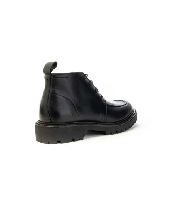 Stivaletto Classico in Pelle con Suola Carrarmato Uomo