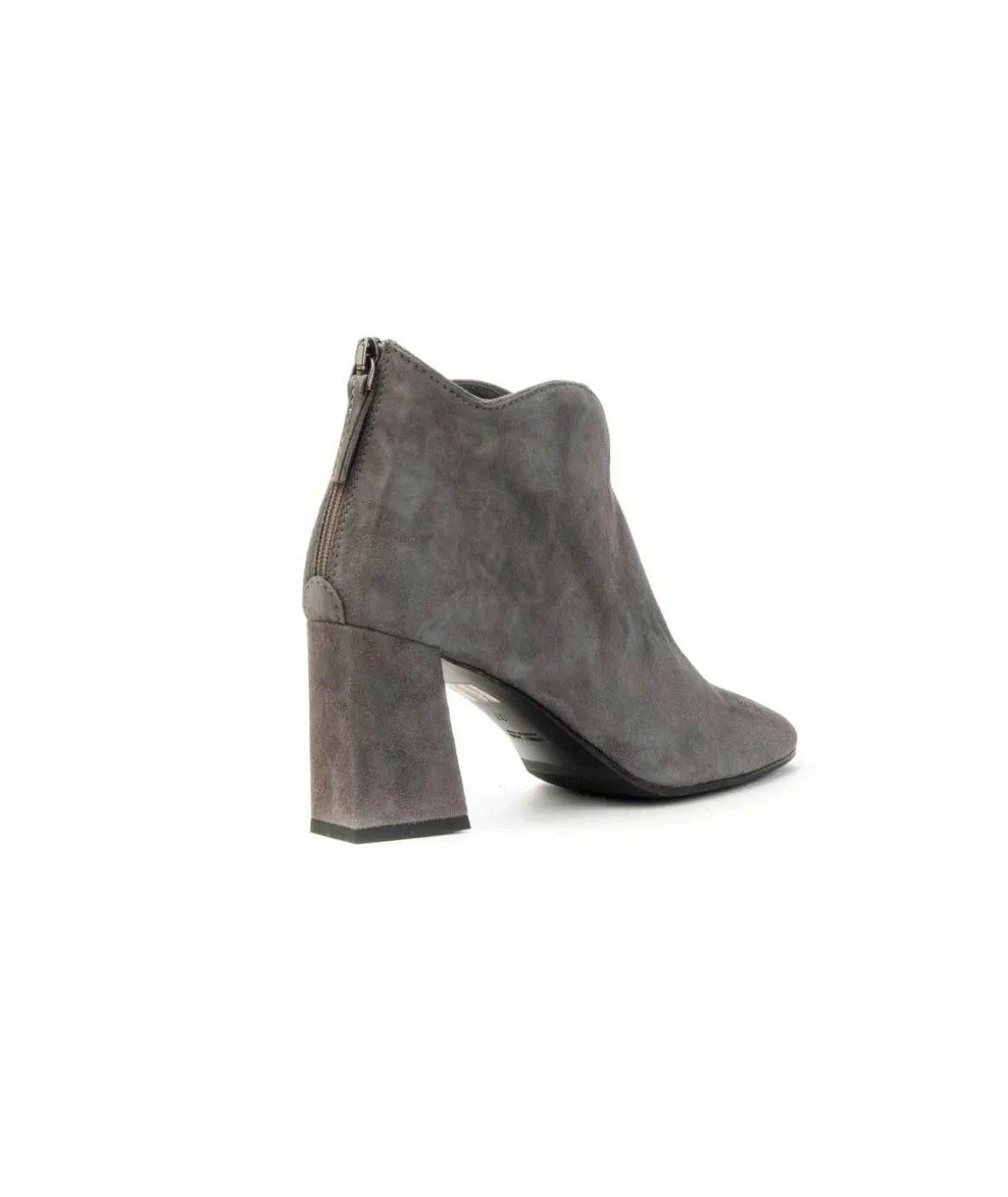 tronchetto_ankle_boot_don_2-1.webp Tronchetto ankle boot donna 1520s Franco Russo in camoscio