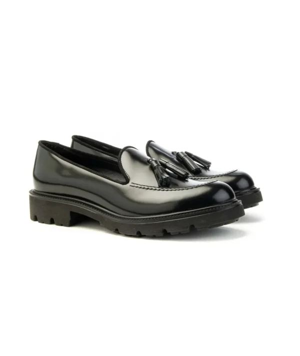 VSL Mocassino 7328 393 in vitello spazzolato con nappine Donna