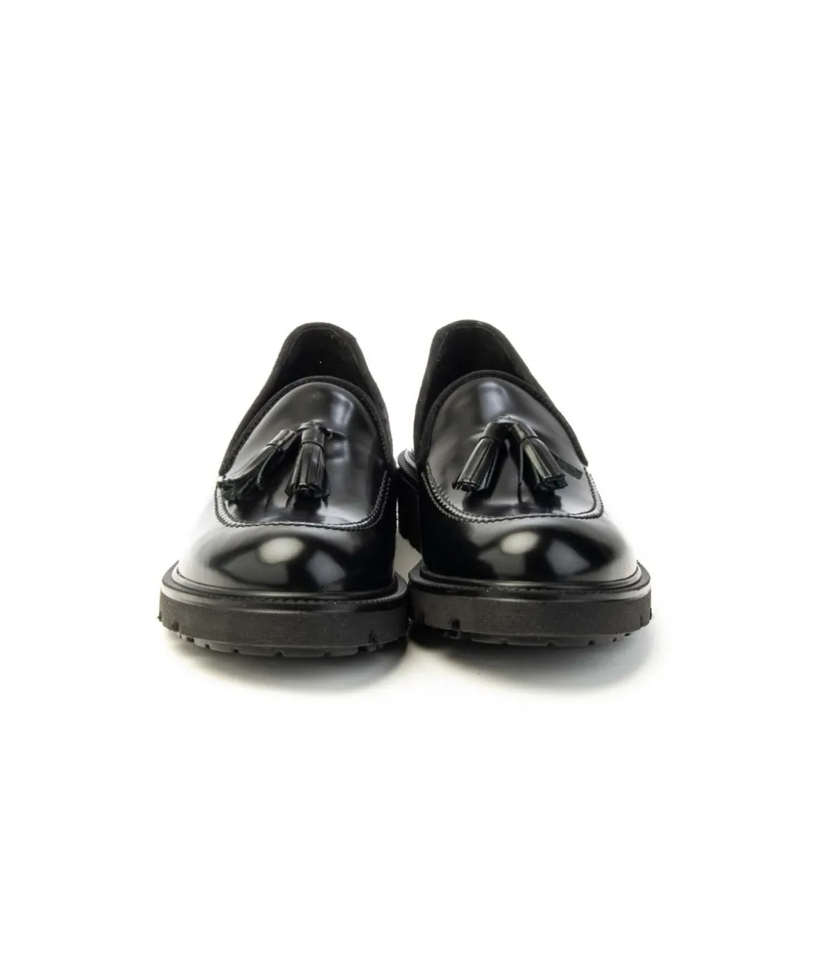 vsl_mocassino___in_vitell_4.webp VSL Mocassino 7328 393 in vitello spazzolato con nappine Donna